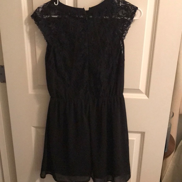 Black lace dress from Francesca’s - Picture 4 of 5
